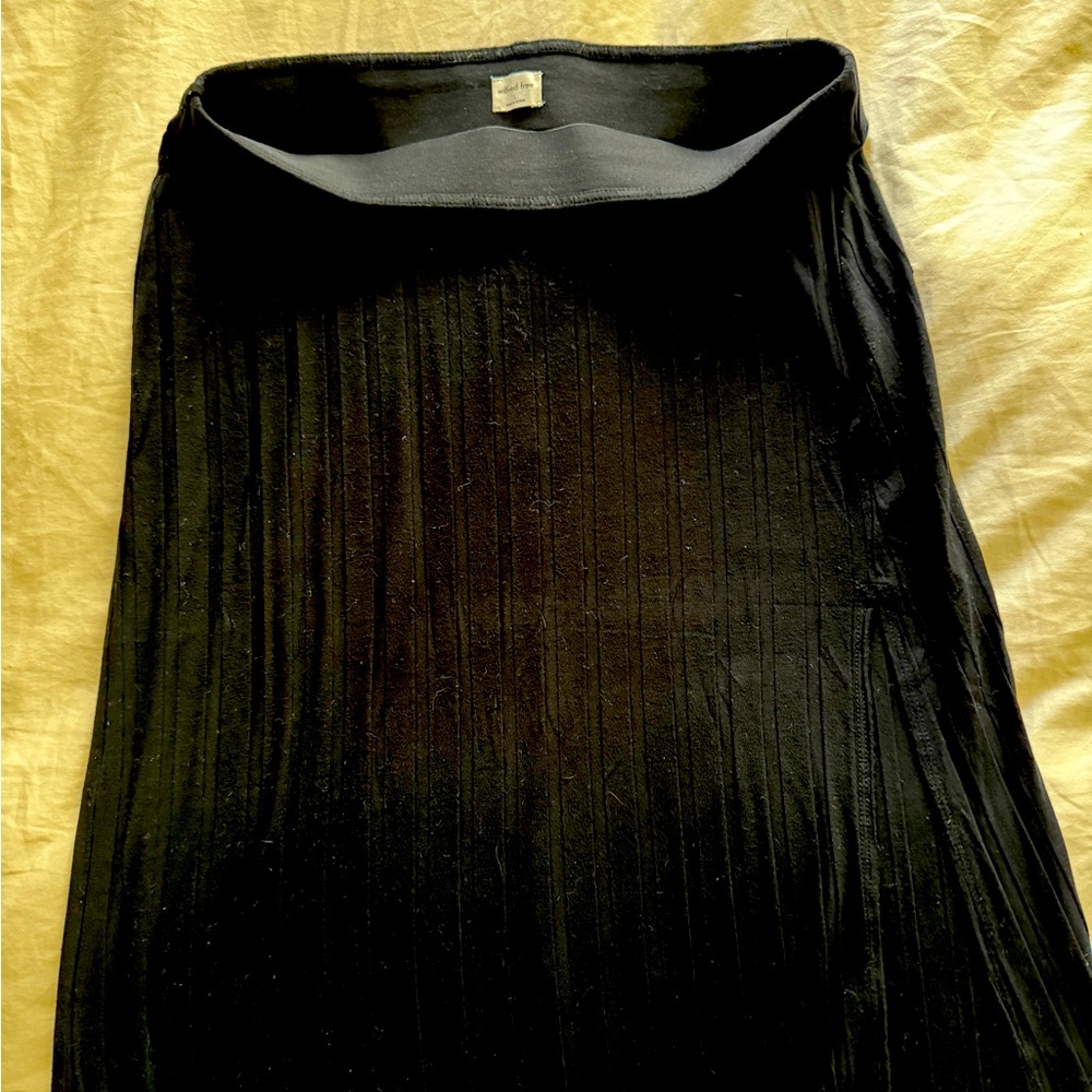 Wilfred free large midi black high slit skirt